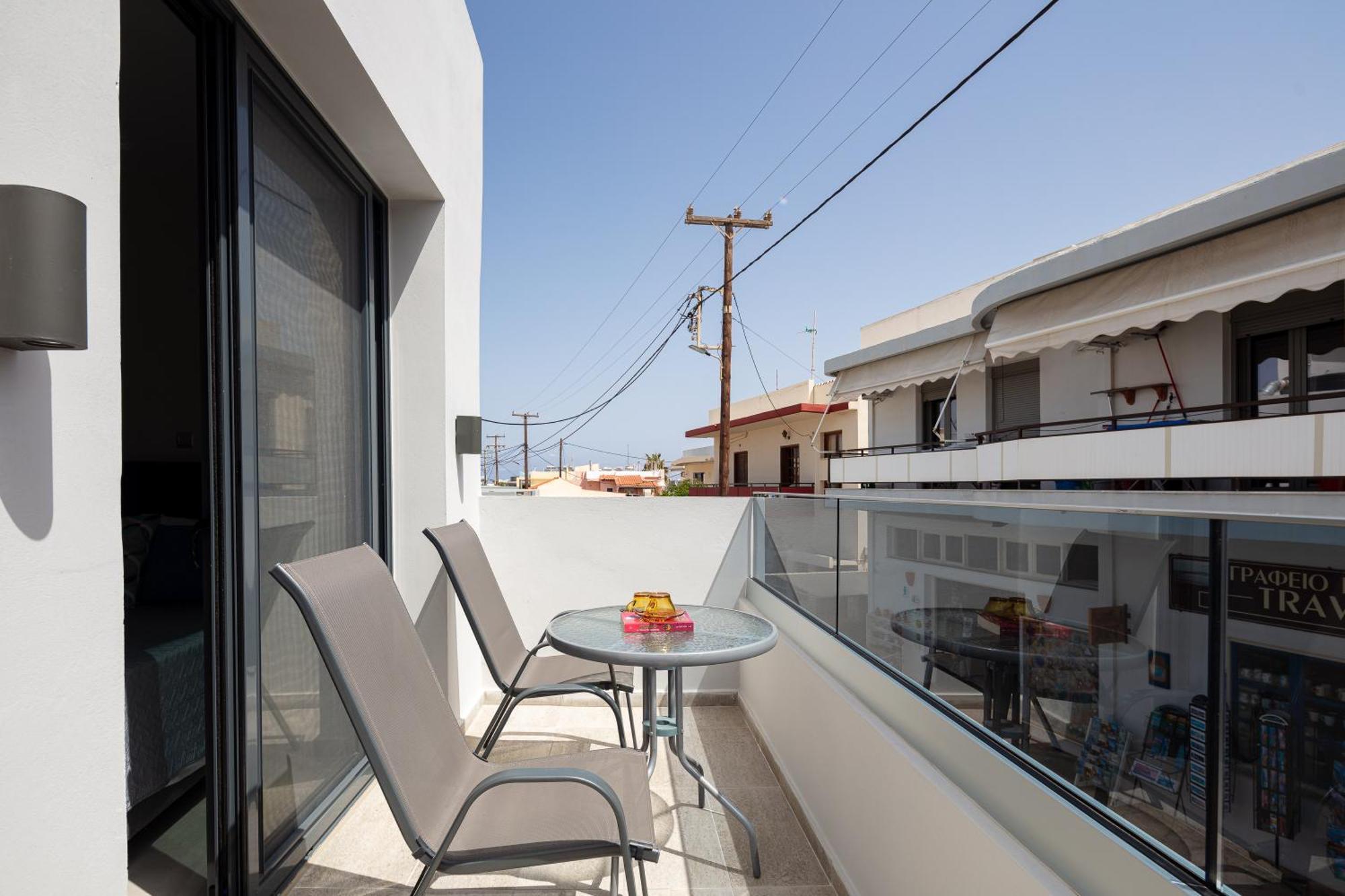 Nick And Helen Apartment Perivolia  Ngoại thất bức ảnh