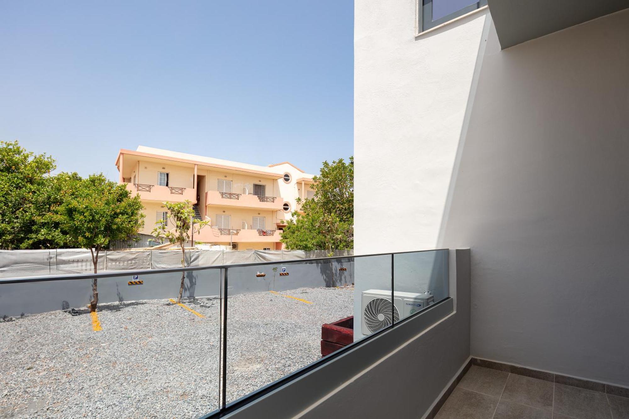 Nick And Helen Apartment Perivolia  Ngoại thất bức ảnh