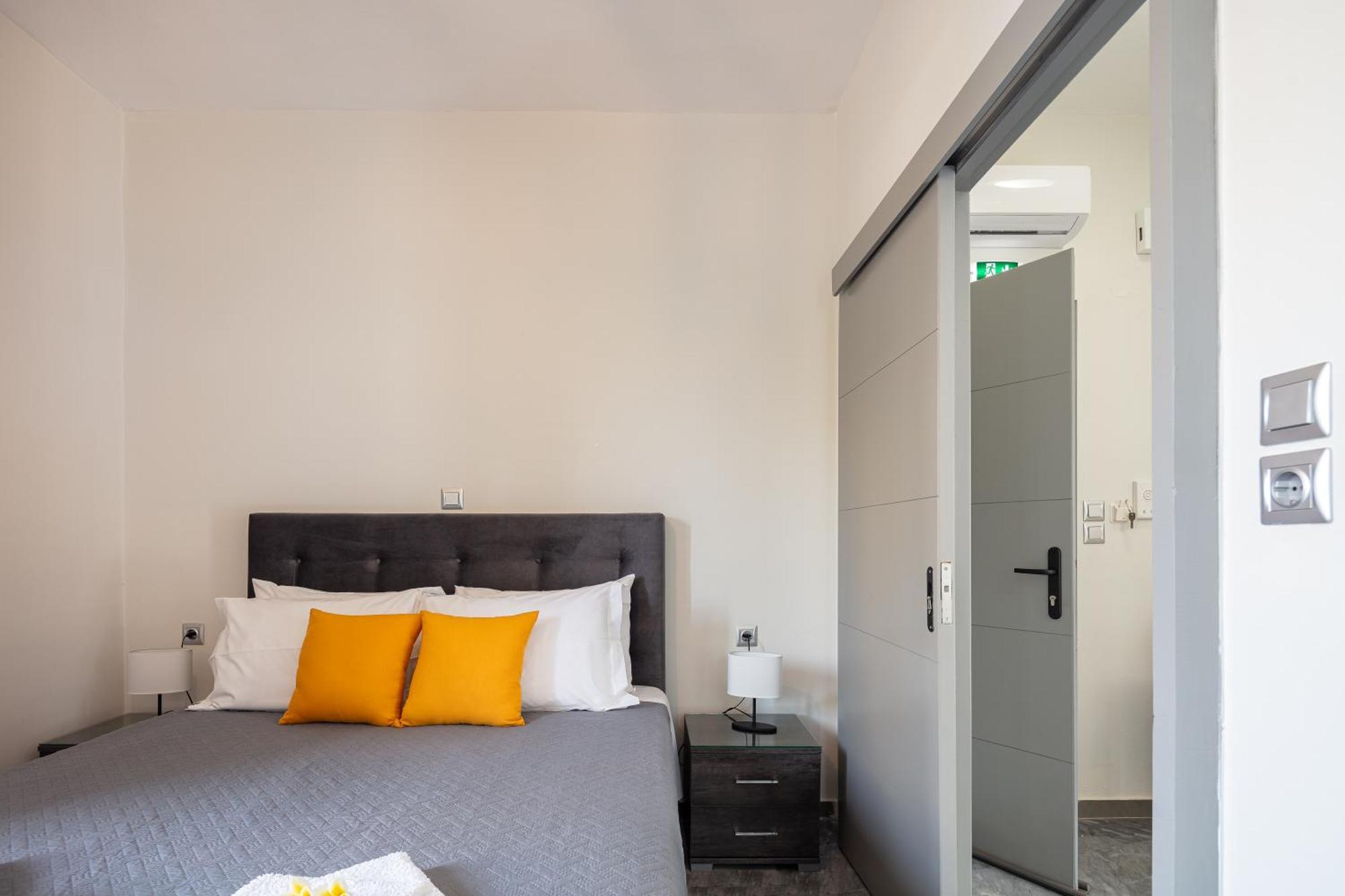 Nick And Helen Apartment Perivolia  Ngoại thất bức ảnh