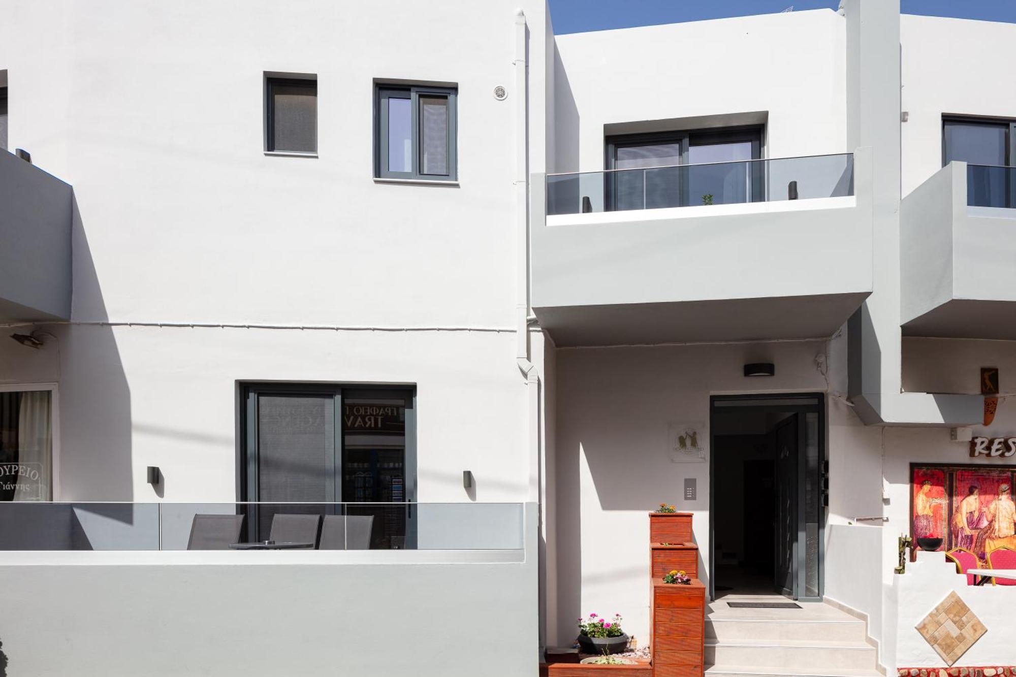 Nick And Helen Apartment Perivolia  Ngoại thất bức ảnh